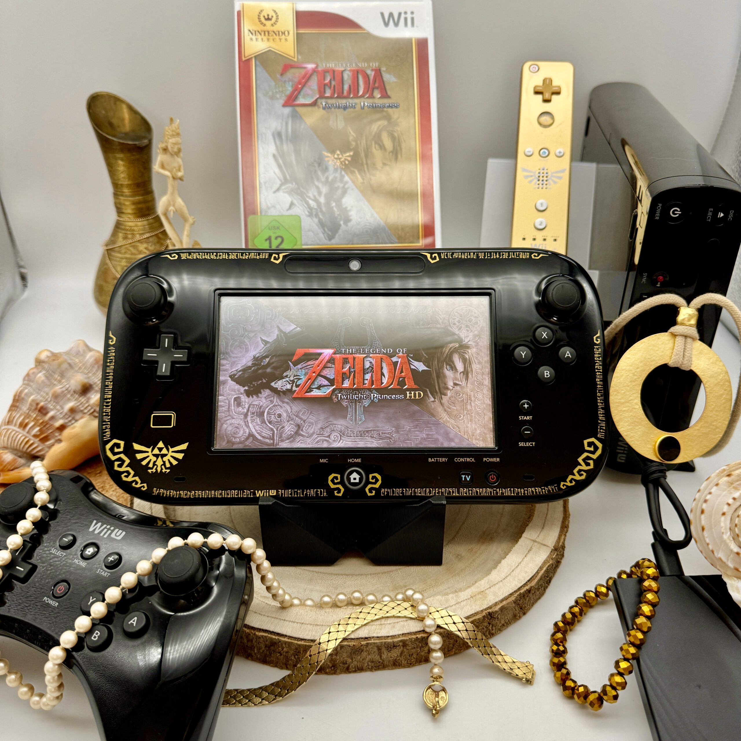 Nintendo WiiU Zelda Gold Gemodded