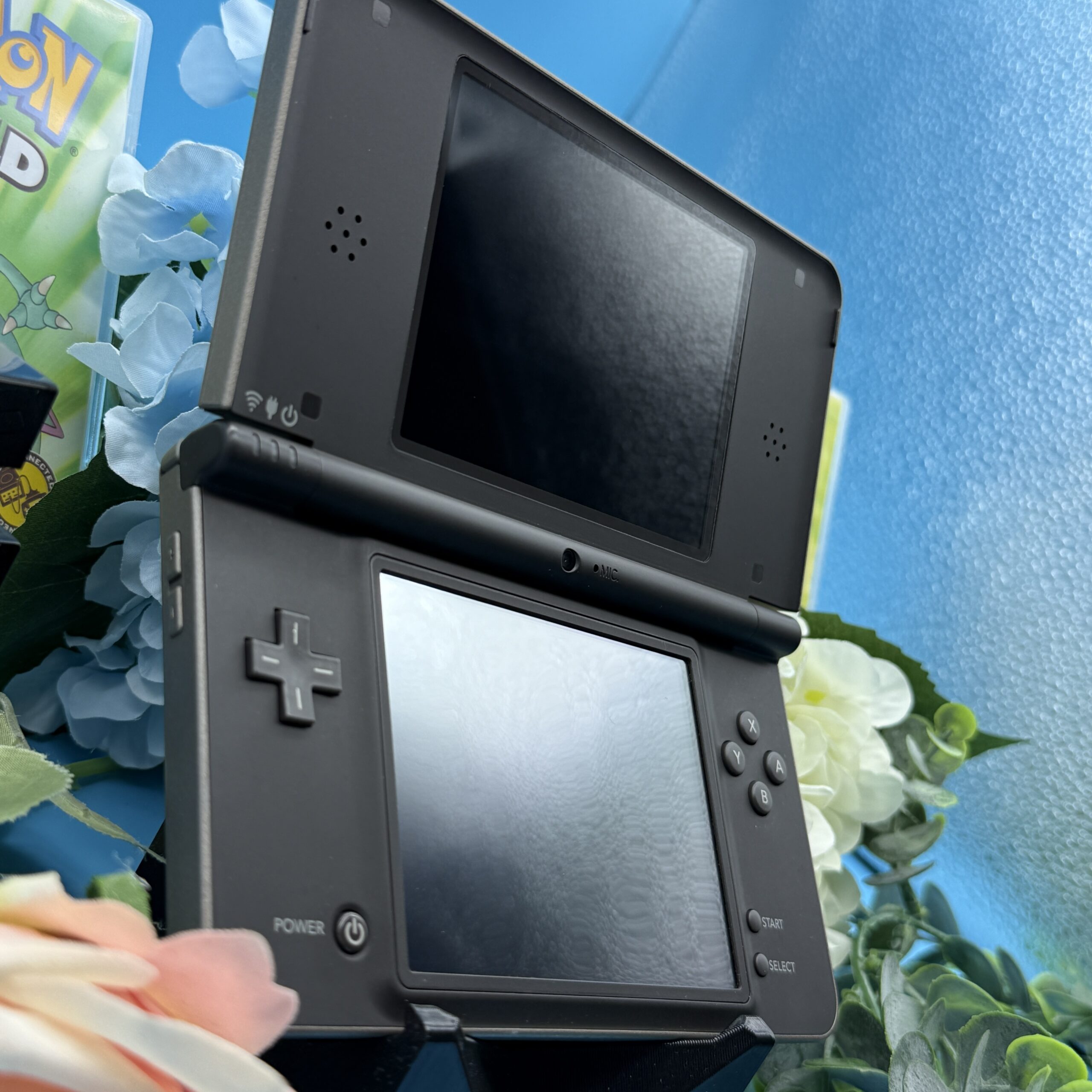 Nintendo DSi XL in zufälliger Farbe – Bild 10