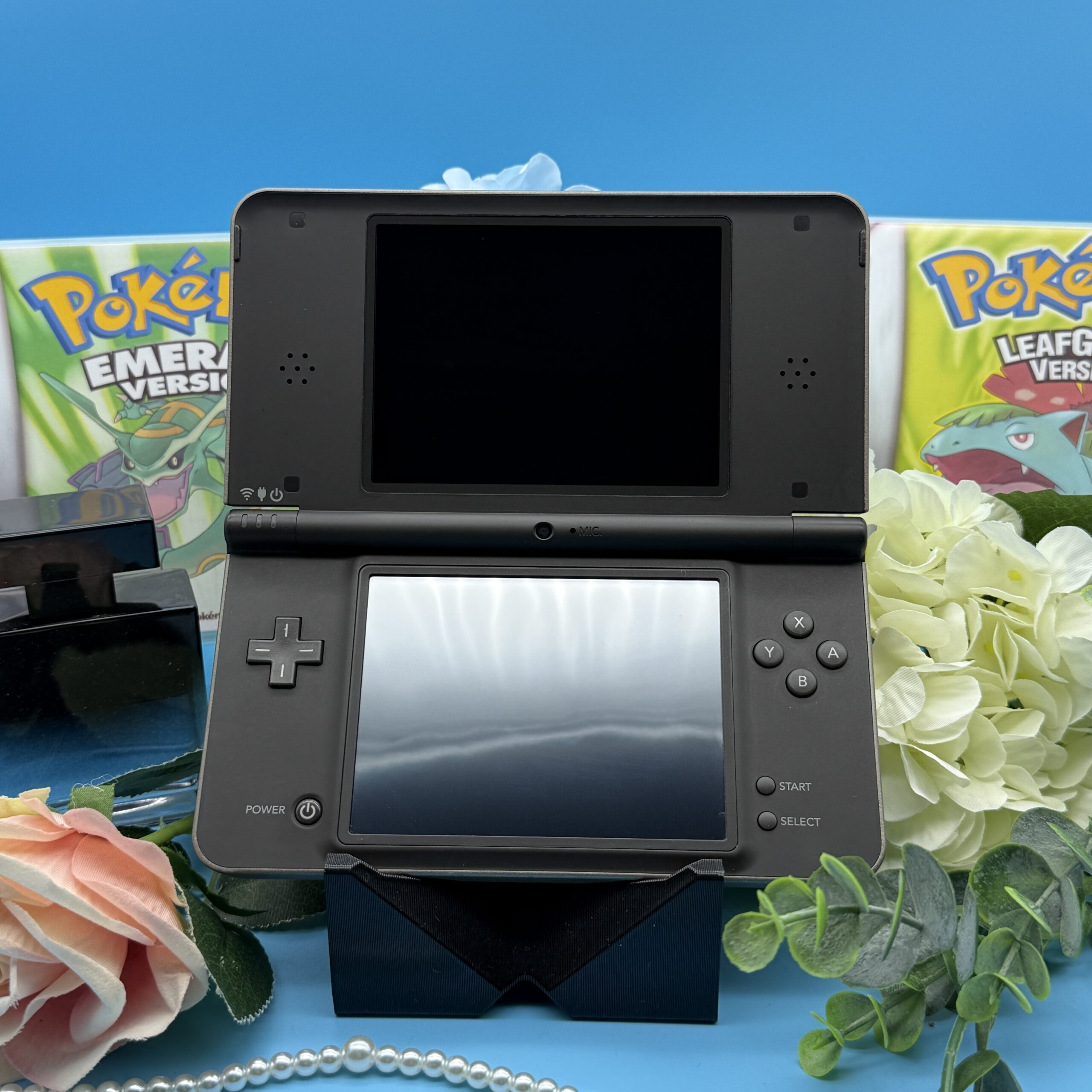Nintendo DSi XL in zufälliger Farbe – Bild 11